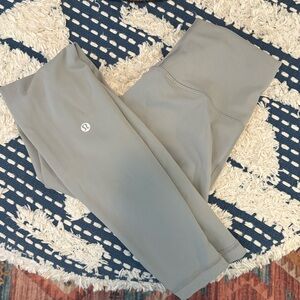 Lululemon wunder train high rise tight 28 inch size 4